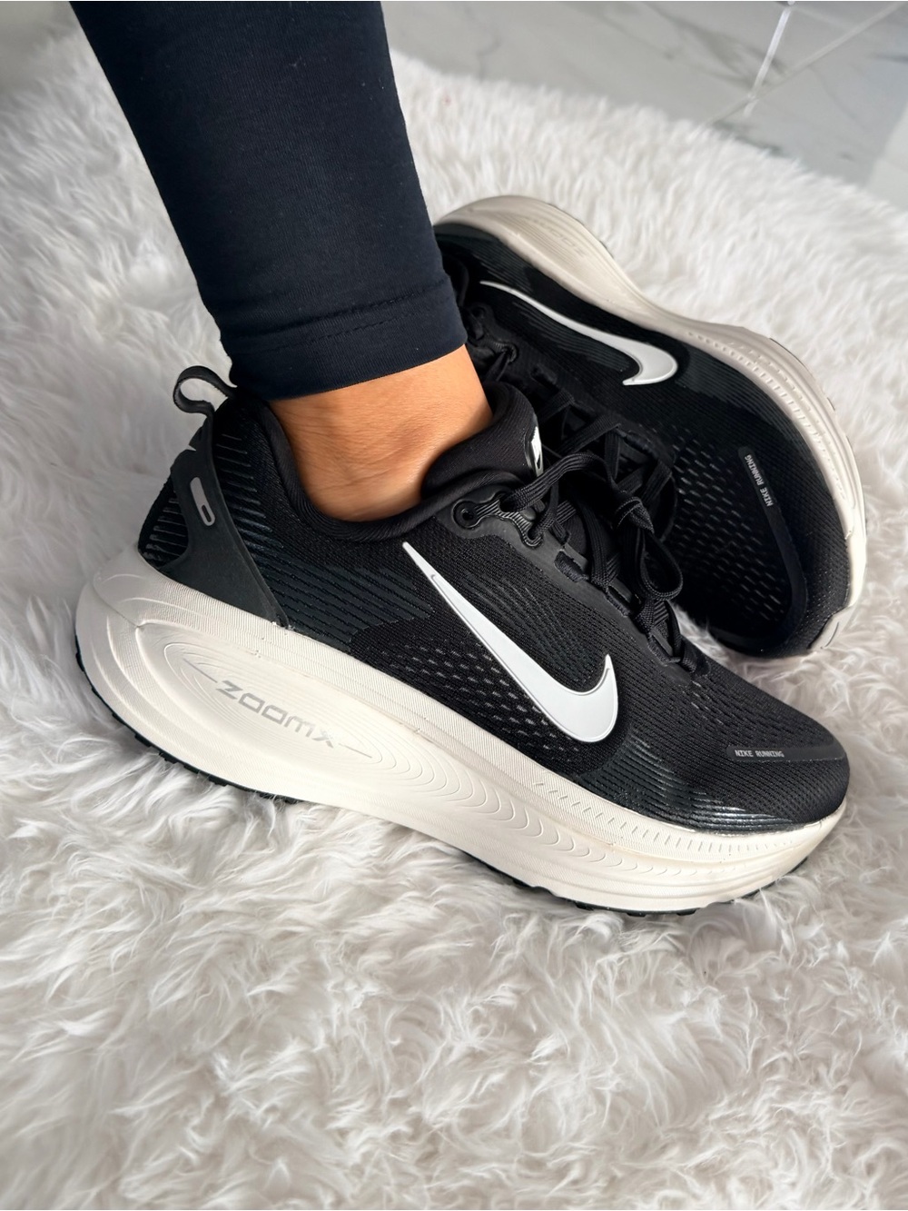 Nike Vomero 18 wide